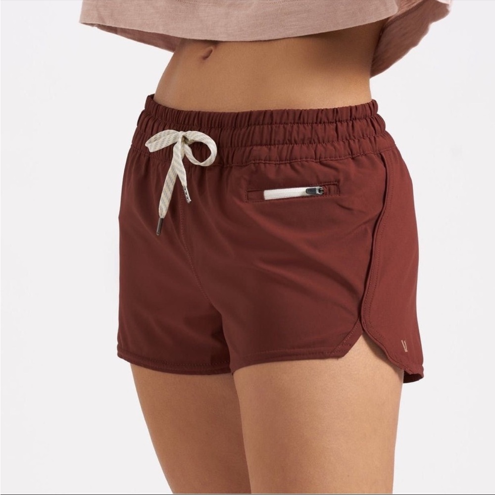 Vuori Clementine Shorts Mulberry Size XS